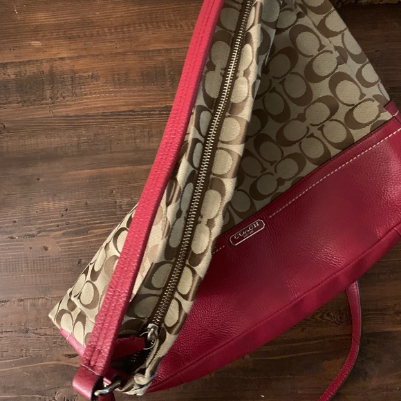 HOST PICK ๐คฉ COACH Duffle Park Signature Hobo - Picture 5 of 5